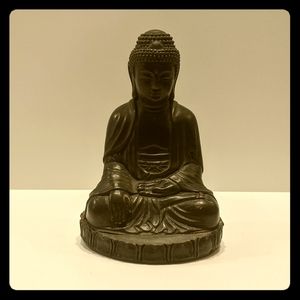 Sitting Buddha